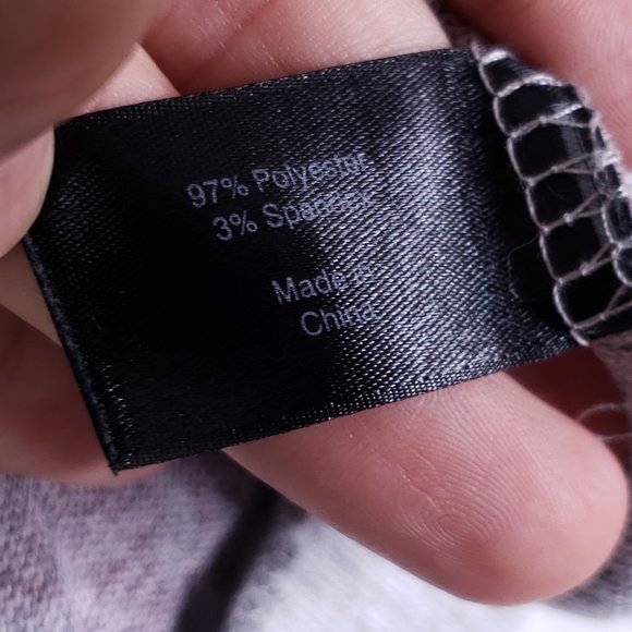 Lane Bryant Size 18/20 Rose Print Floral Knit Long Sleeve Pullover Sweater Top - Picture 6 of 6